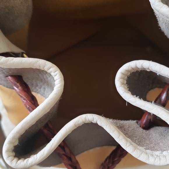 Dooney & Bourke Vintage Leather Bucket Bag - Picture 4 of 8